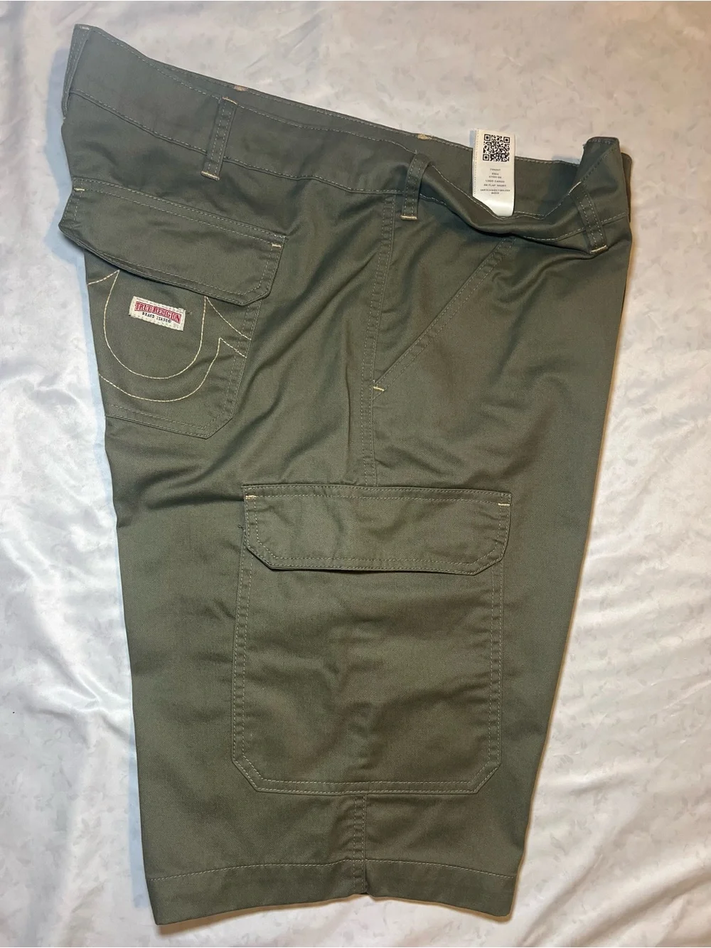 True Religion Men’s Utility Cargo Shorts,Horseshoe Stitching, Olive Green, 38